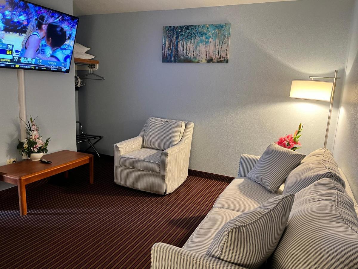 Garnett Hotel & Rv Park エクステリア 写真