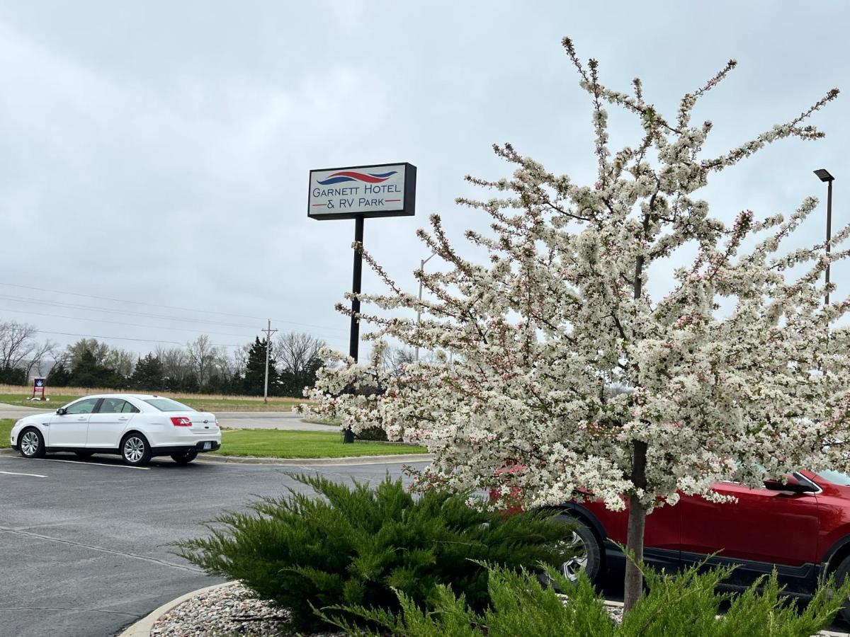 Garnett Hotel & Rv Park エクステリア 写真